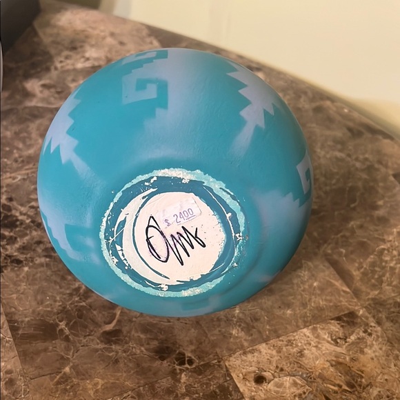 Signed Vintage Native American Turquoise Decorative Vase with All Around  Design - Picture 3 of 6